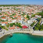 Sandy Beach Apartments
