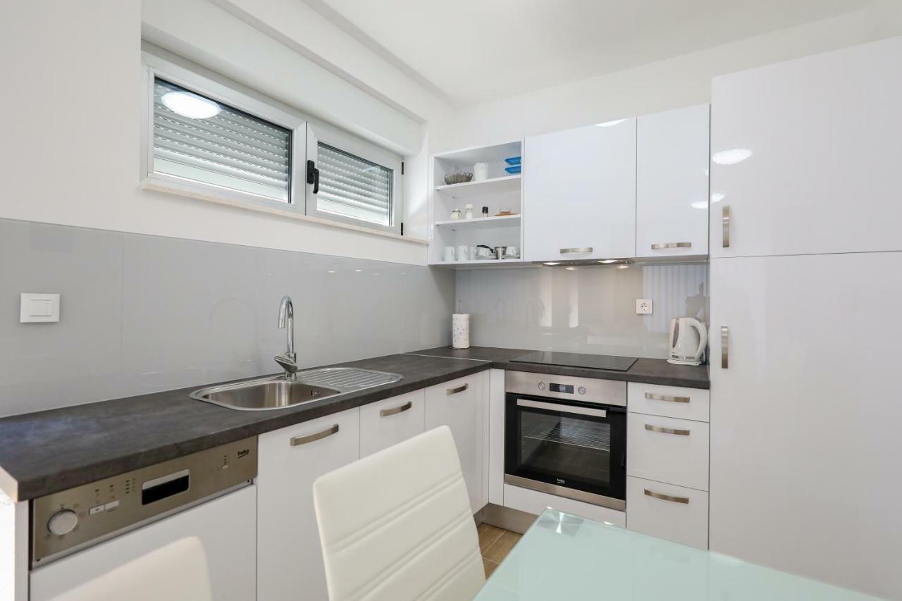 Sandy Beach Apartman